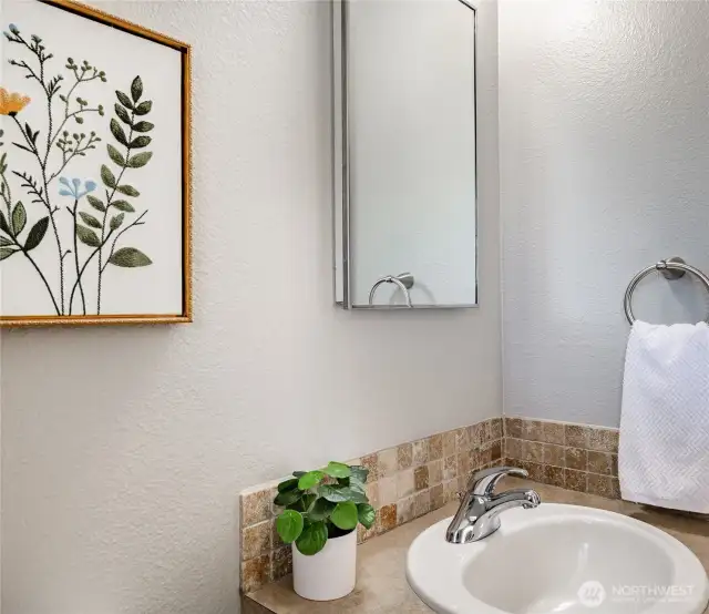 1/2 Bath