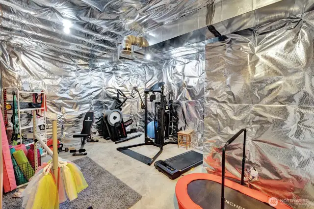 Extra square footage ready for your imagination!
