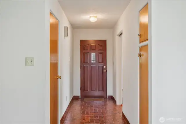 2932 Magnolia Street 3 bedrooms, 2 baths in 1768 square feet