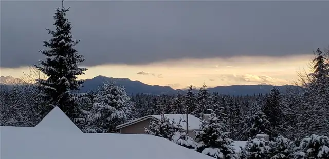 Cascade Mountain Range