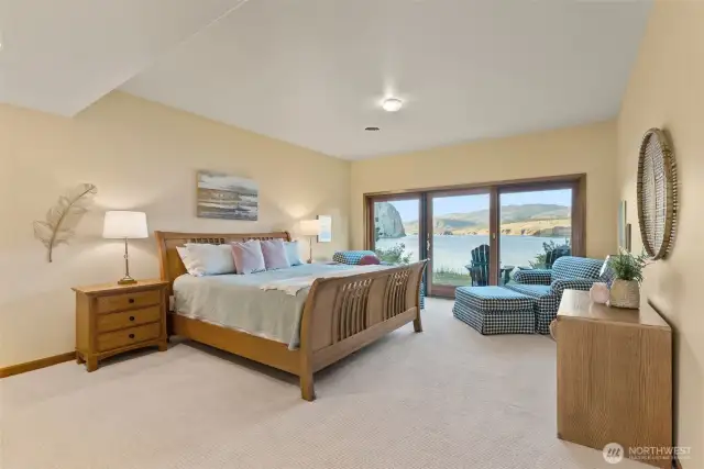 Lower level primary suite 3