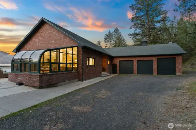 3-car pull-through garage