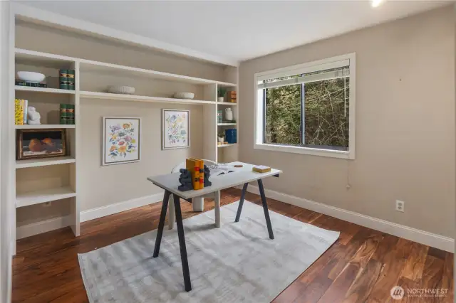 Additional bedroom with built-ins.