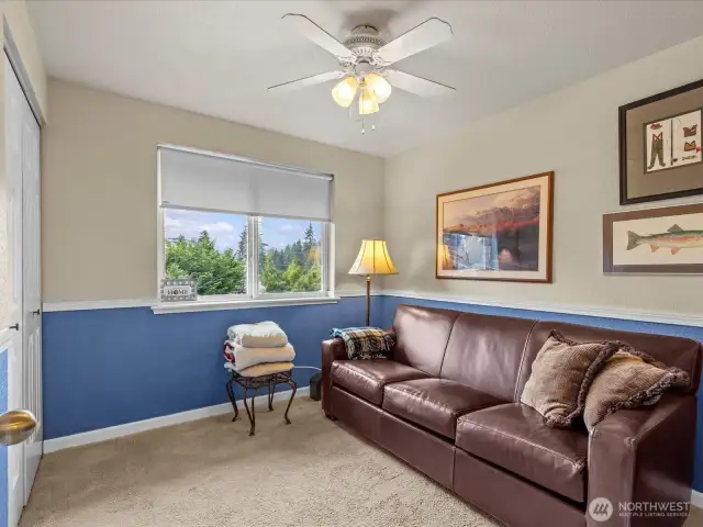 Fourth bedroom.