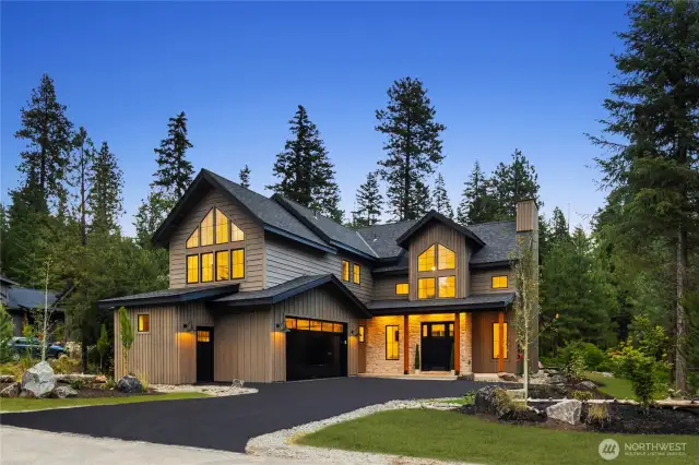 Welcome to this brand new custom home just built in Suncadia!