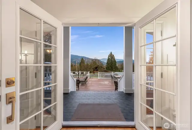 Step out to your new, outdoor entertaining dream space featuring three levels of well designed deck (one level is under cover and one is for the hot tub). Endless evenings of enjoying the great outdoors are waiting for you and your guests here.