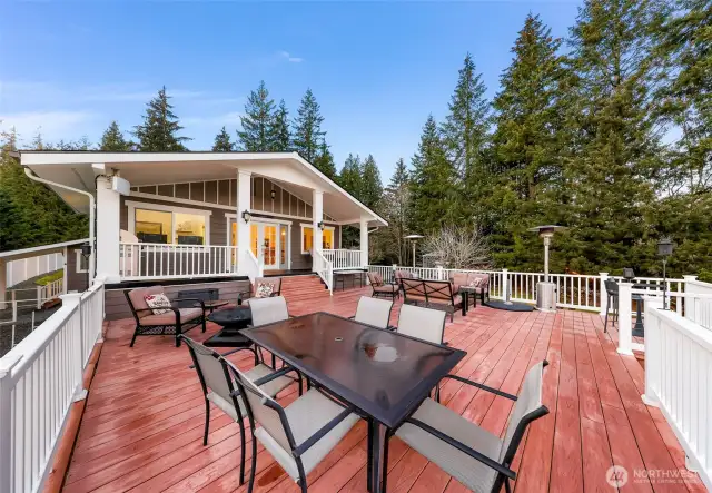 This deck is a dreamscape this time of year, but in the summer; Wow! A few potted flowers bring a splash of color that make it come alive!
