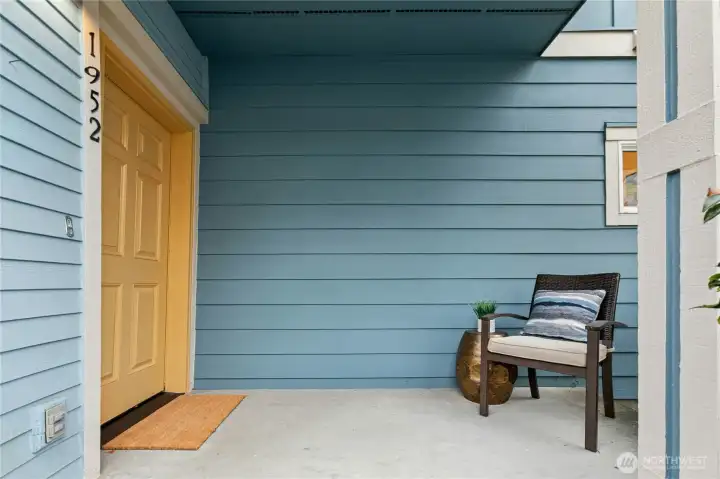 Cover front entry with plenty of street parking!