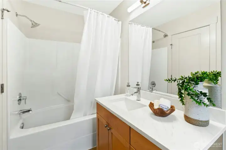 Full bath perfect for visitors or overnight guests.