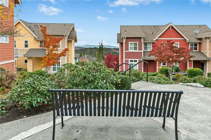 Don't even need a car. Close to Grand Ridge Elementary, Zeeks Pizza, Movie theater, and all that the Highlands has to offer.