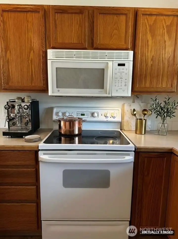 Clean, Efficient Kitchen With All Appliances Included!