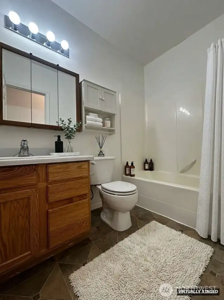 Full Guest Bathroom