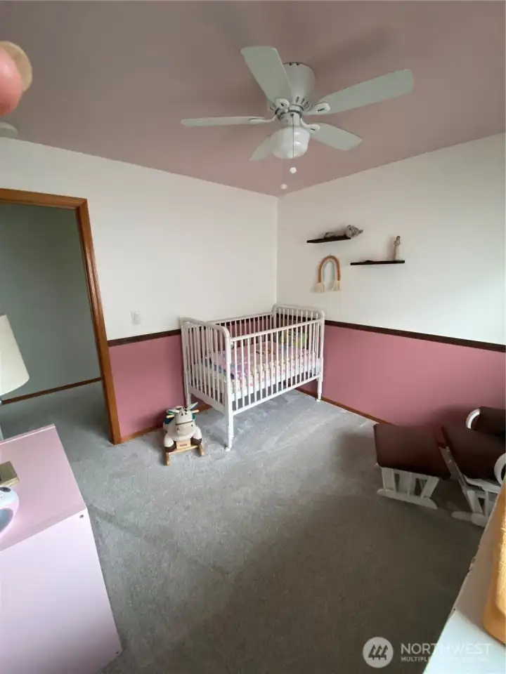 Bedroom 4 with high end carpeting!