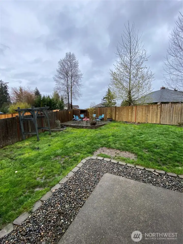 Firepit area! Get your smores ready!