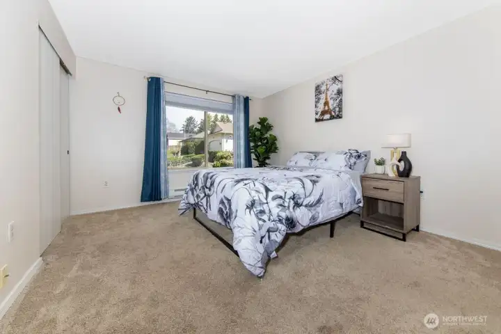 Primary with ensuite bath & 2 closets!