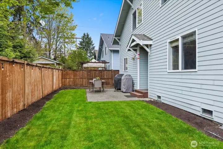 Private, fully fenced backyard