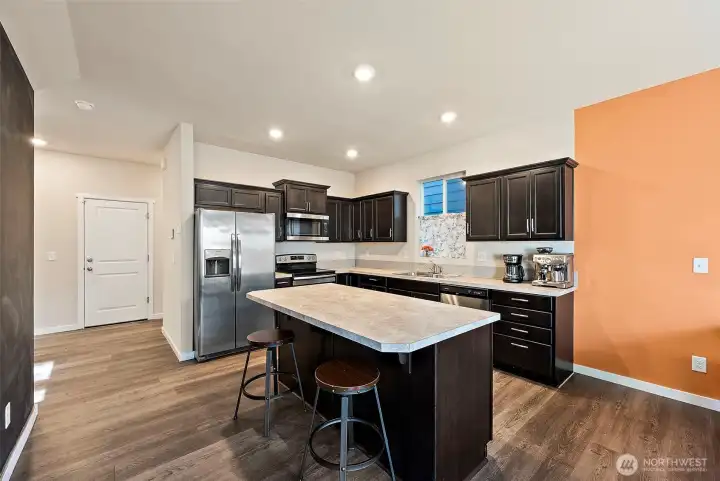 Kitchen 10'x11'. Great working space with large island.