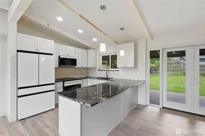 Kitchen / dining