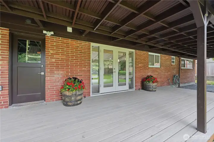 Covered deck