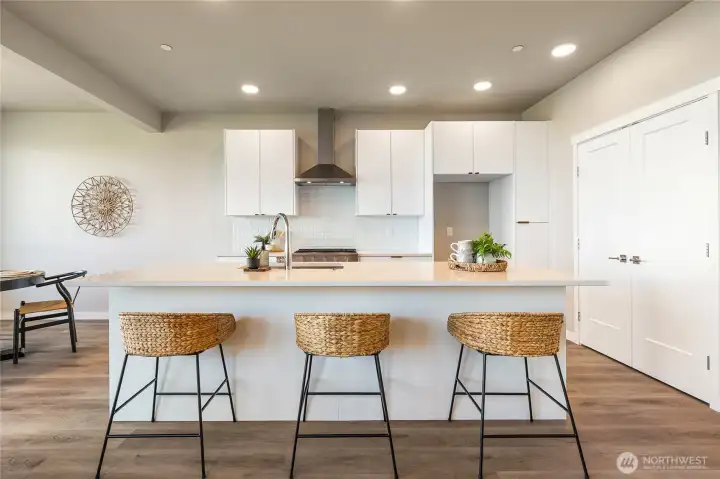 Counter height dining at the kitchen island