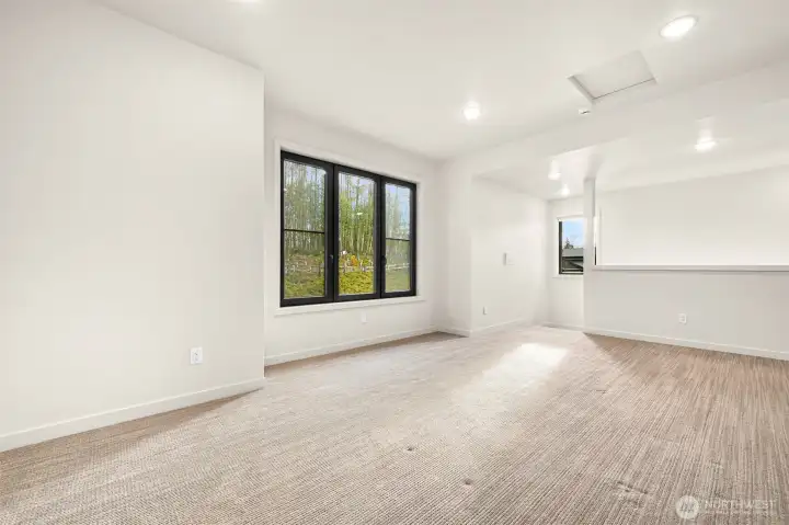 Flex room with a separate entrance for added versatility