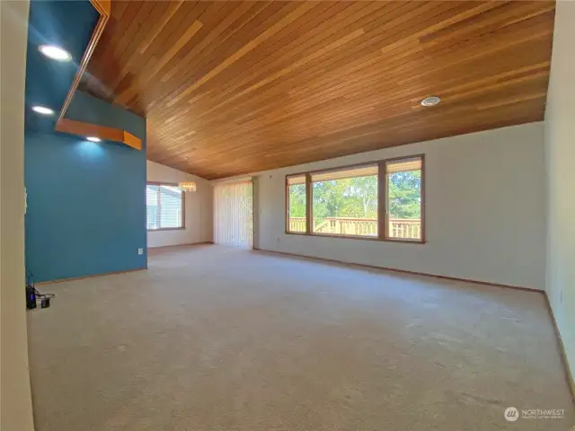 Gorgeous Cedar Vaulted Ceilings