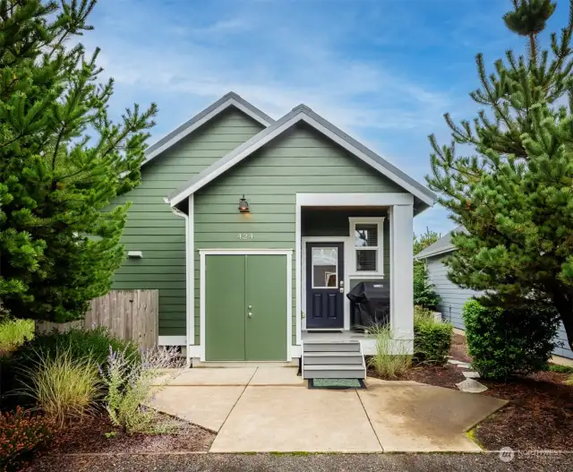 Attached storage from driveway side