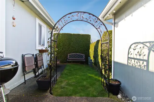 Another view of the outdoor space