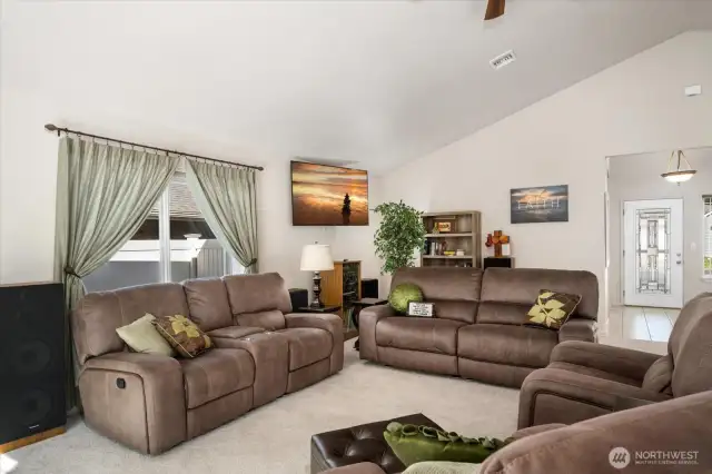 Living Room - vaulted