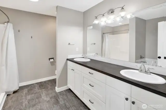 primary bathoom