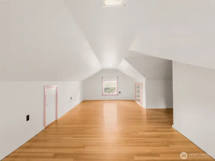 Upper bedroom
