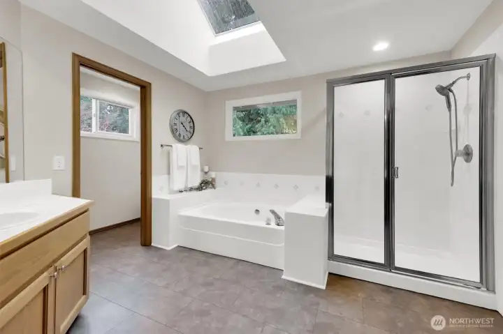 Soaking Tub & Shower