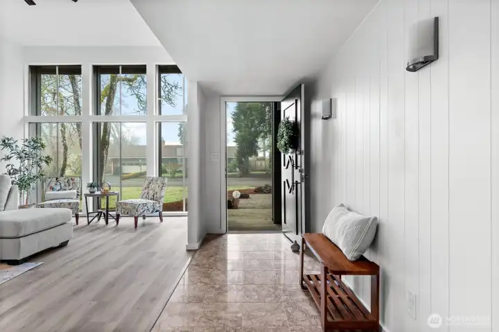 Elegant living right on the golf course