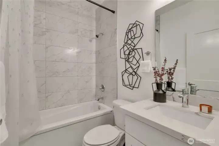 Lower level full bath