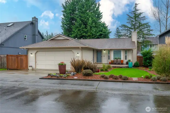 This beautifully renovated Maple Valley rambler offers single-level living at its finest.