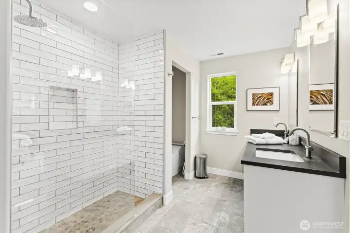 Upgraded bathroom for maximum comfort