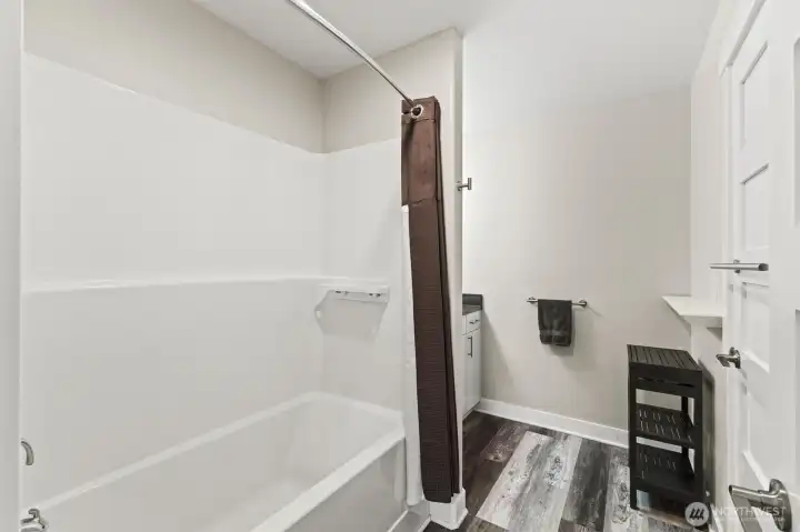 Full second bathroom upstairs