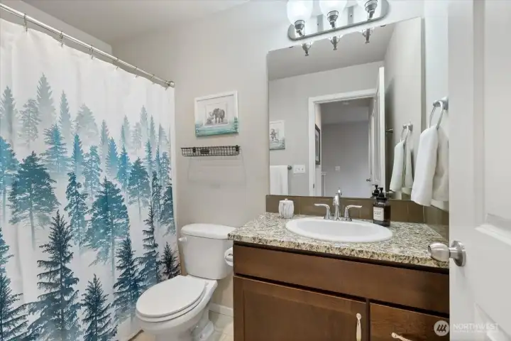 Full bathroom on upper 2nd floor