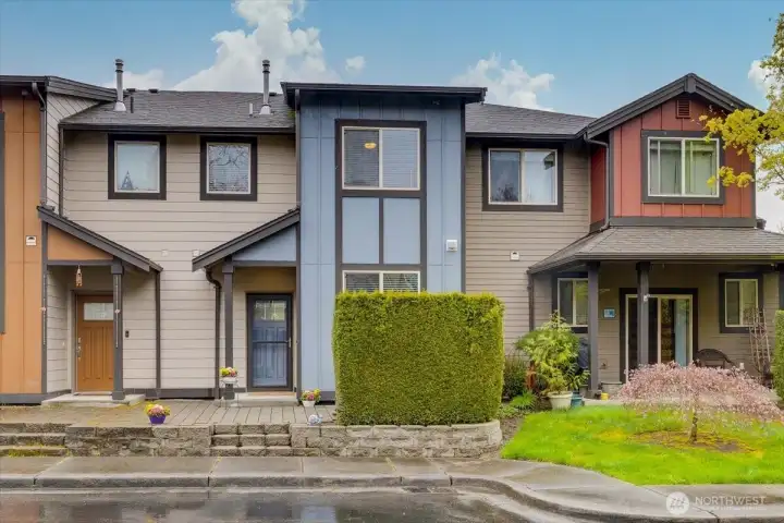Exterior photo of main floor entrance