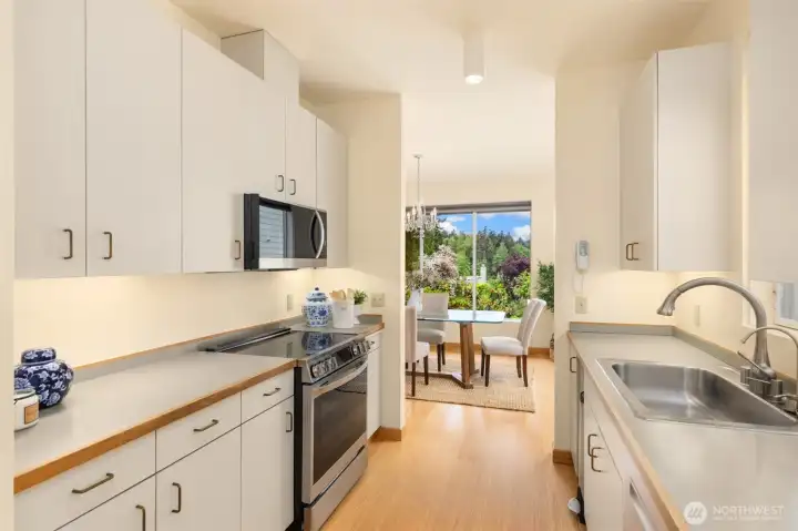 Clean, easy, streamline galley kitchen, very functional and efficient.