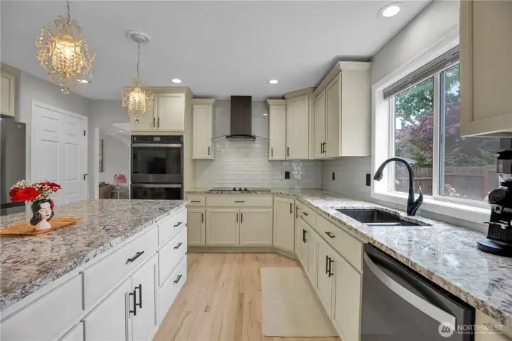 Double Oven and Induction Stove Top