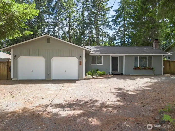 Welcome home - wide driveway, lots of parking for RV parking, Boat parking and more