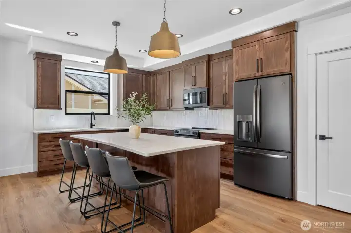 Kitchen - Quartz Counters & Soft Close Cabinetry