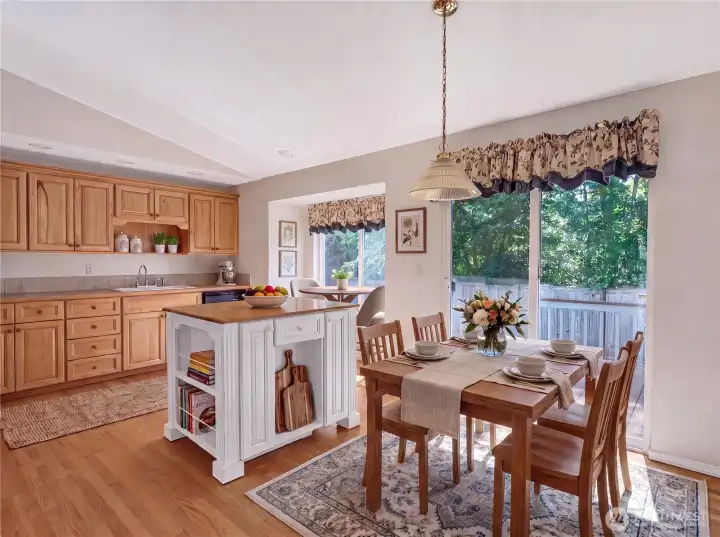 *virtually staged dining room and kitchen* *virtually staged dining room and kitchen*