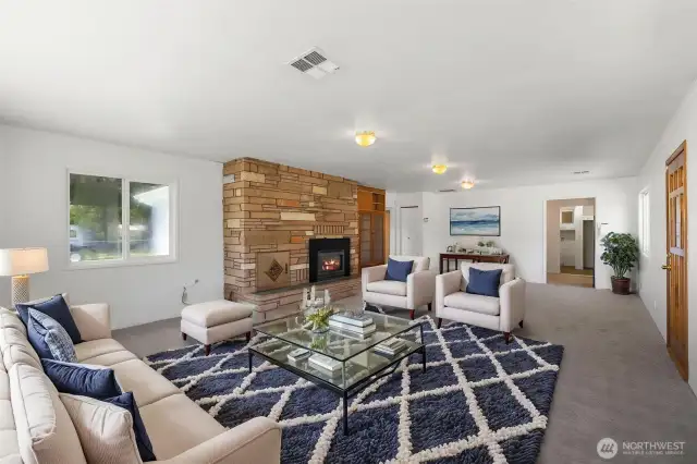 Plenty of room for family and guests.