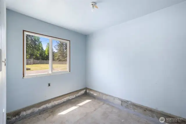 Second storage room in garage.  Office? Craft room?