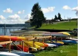 Shared amenities: Kayak storage