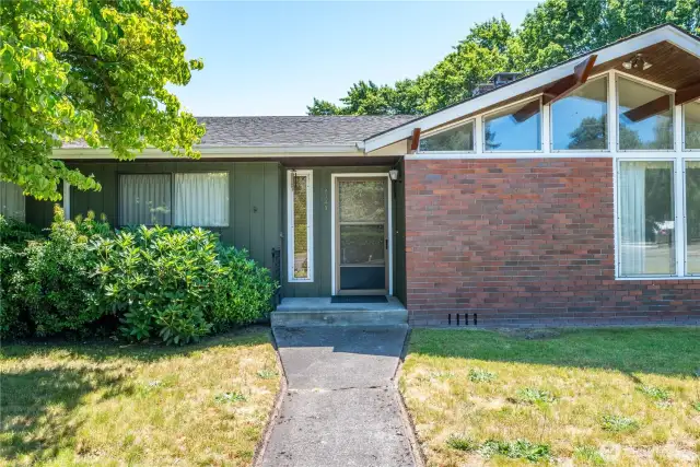 3 Bedroom, 2 bath home with 1538 sf