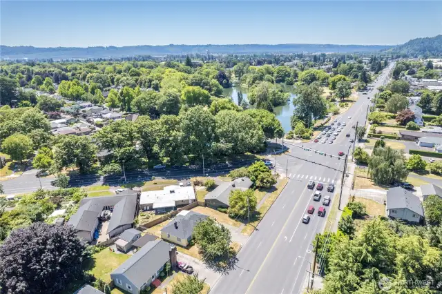 Close to schools, the Hospital, shopping and downtown Longview