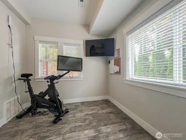 First floor flex space